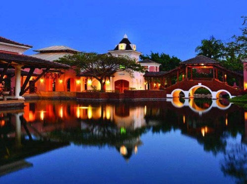 هتل قصر دریاچه هندوستان