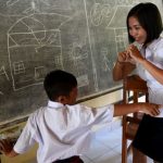 کلاس های آموزشی در دهکده ناشنوایان بالی