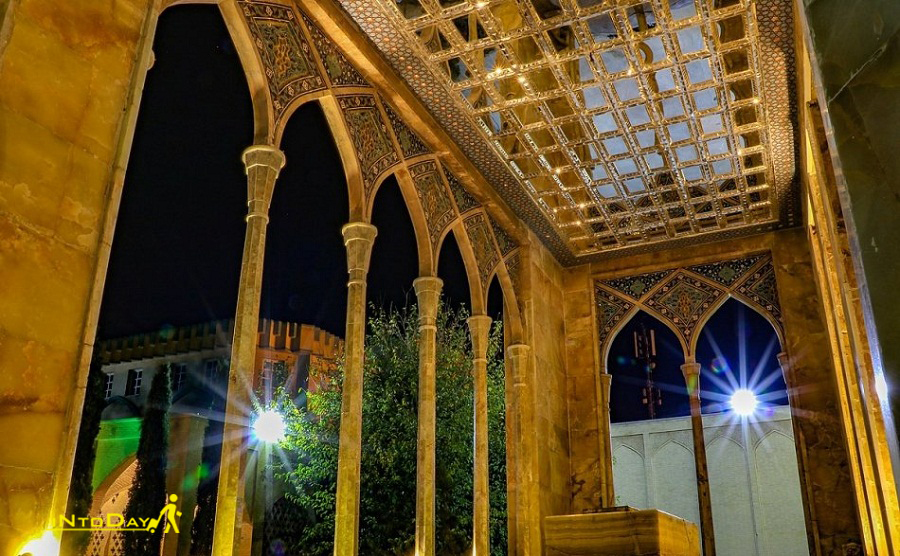 آرامگاه صائب تبریزی در اصفهان