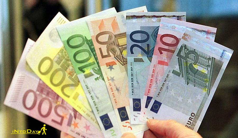 واحد پول یونان یورو است