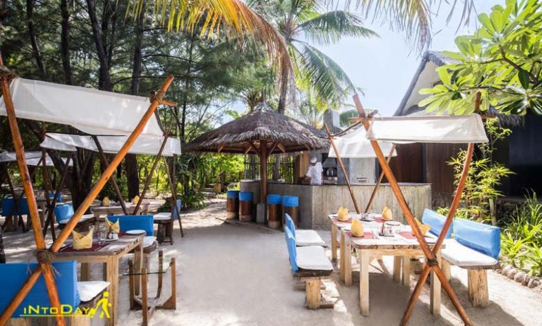 رستوران ساحلی هتل ویوانتا بای تاج کورال ریف مالدیو