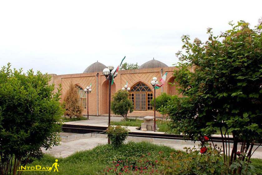 آرامگاه شیخ محمود شبستری در شبستر