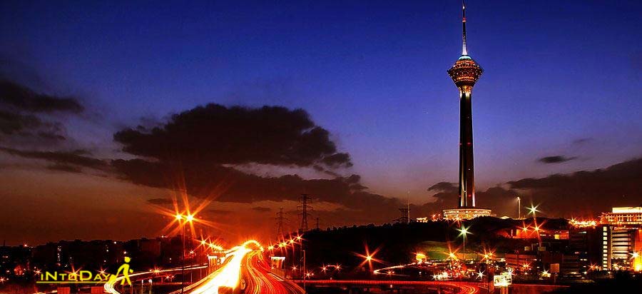 برج میلاد تهران جمعه شب