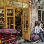 بازار فرش همدان در خیابان اکباتان