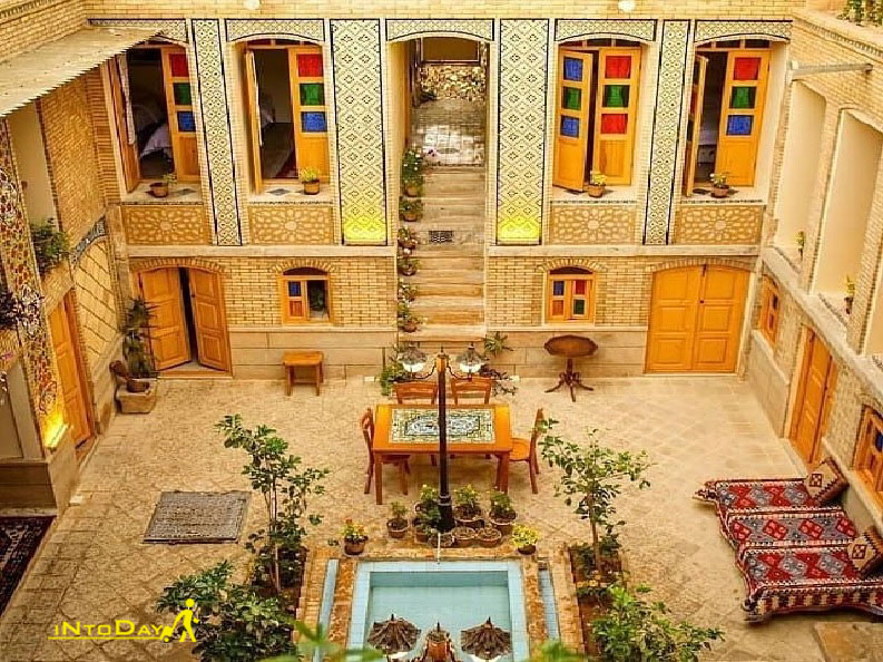 اقامتگاه بوم گردی سرای همایونی شیراز