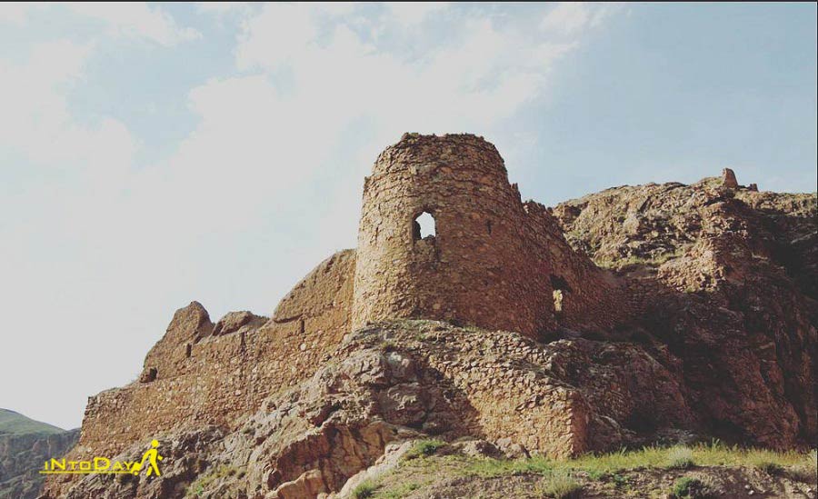قلعه پولاد بلده نور