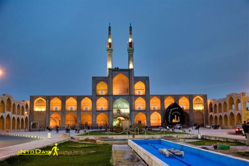 عکس میدان امیر چخماق و مسجد جامع یزد