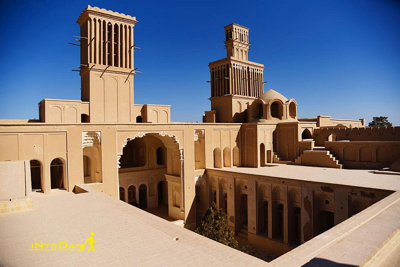 عکس مجموعه تاریخی آقازاده در یزد