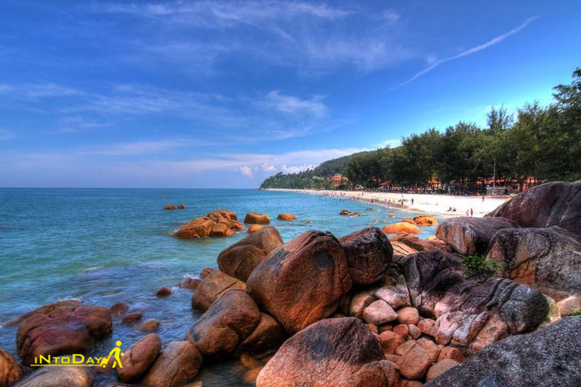 ساحل تلوک چمپداک کوانتان مالزی