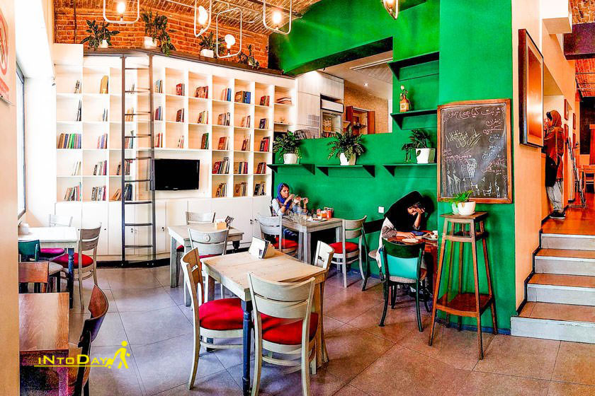 بهترین کافه های انقلاب تهران از نظر مردم
