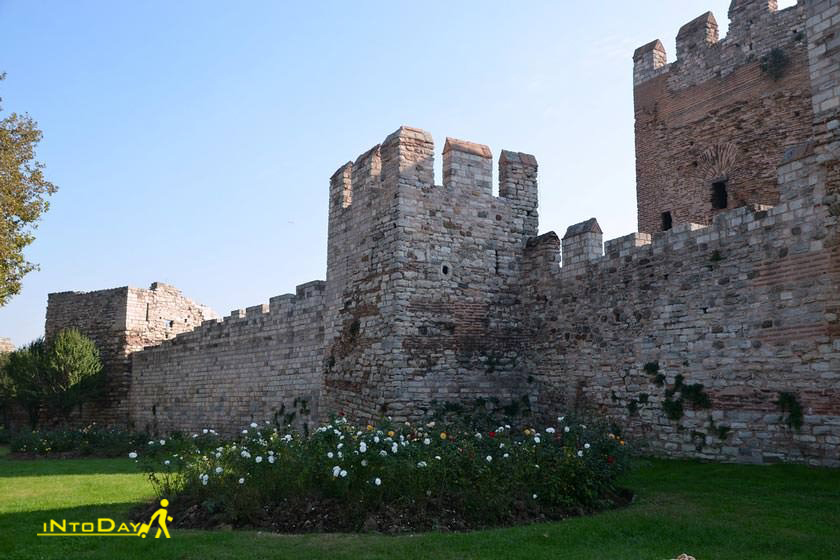 دیوارهای قسطنطنیه استانبول