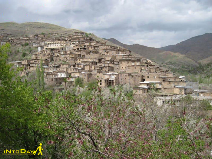 روستای دیزباد بالا