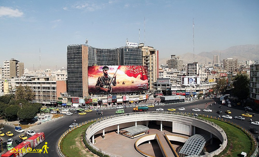 میدان ولیعصر تهران در روز