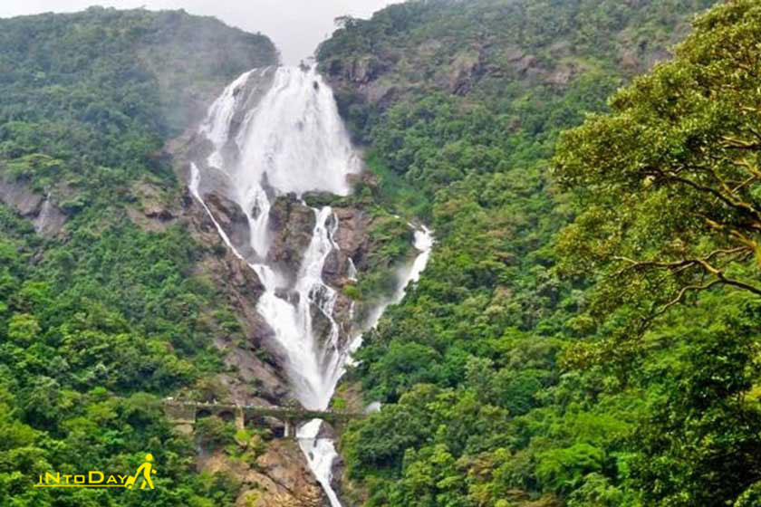 آبشار دودهساگار هندوستان