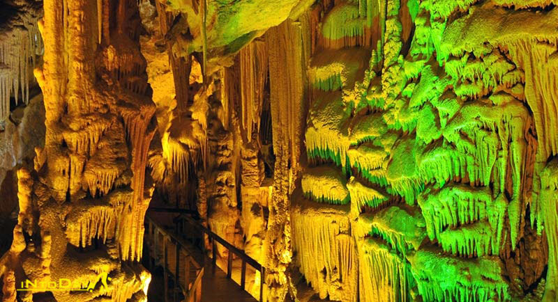 غار کاراجا از جاهای دیدنی کوش آداسی
