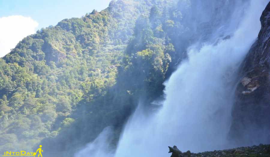 3- آبشار Nauranang Falls هند