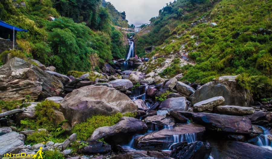 7- آبشار Bhagsu هند