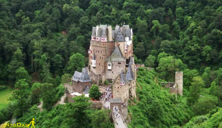 ترسناک ترین قلعه های متروکه جهان