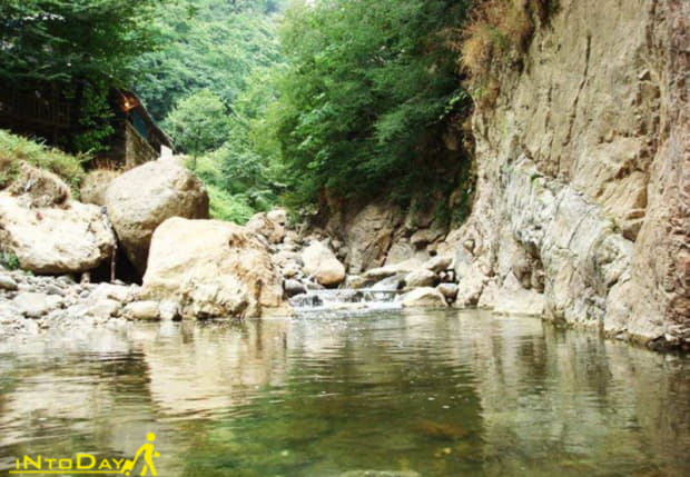 larmahaleh-waterfall