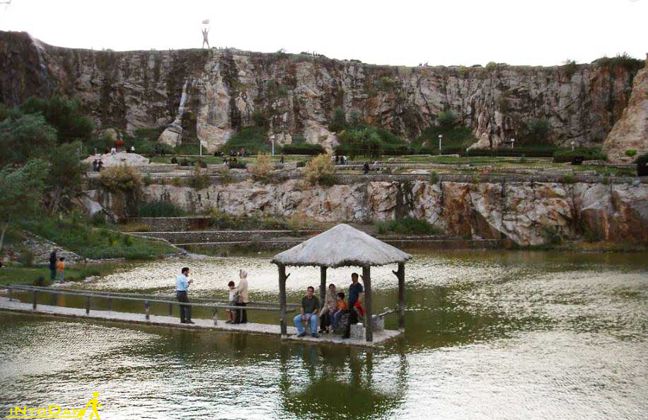 دریاچه پارک چغا