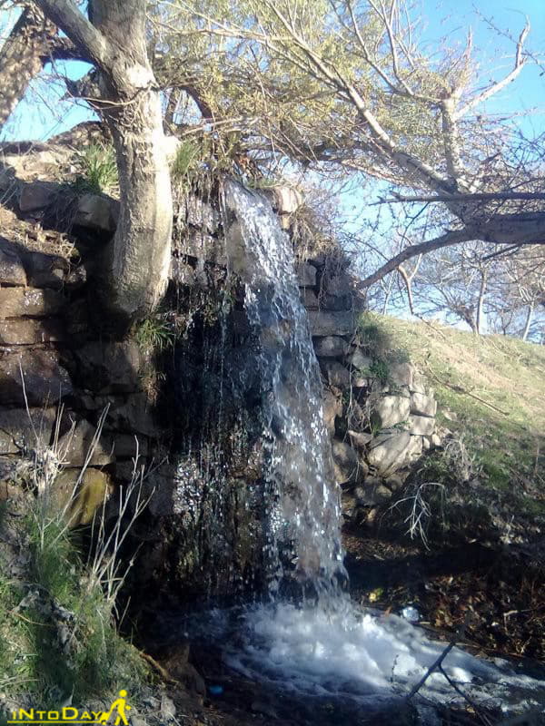 عکس آبشار برغمد جوین