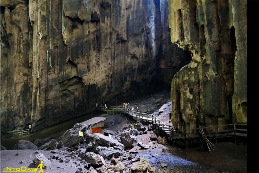 غارهای گومانتونگ سانداکان
