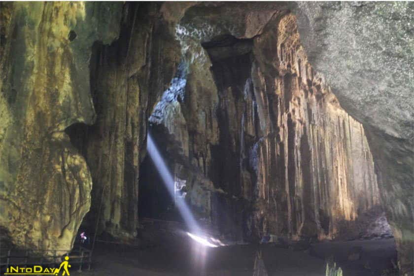 غارهای گومانتونگ سانداکان مالزی