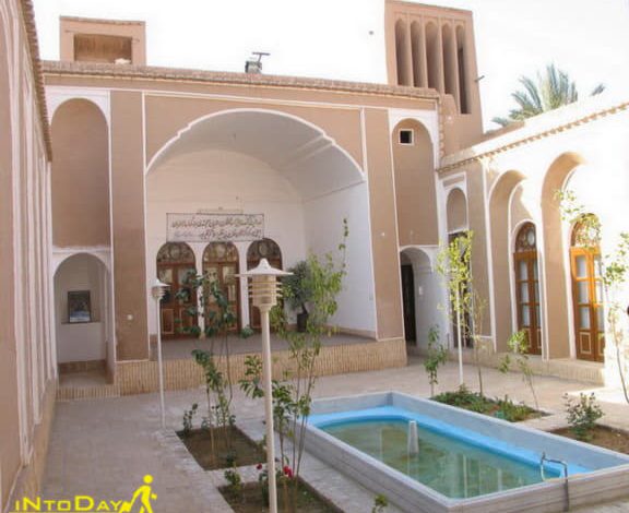 تصاویر خانه آیت الله خاتمی محل موزه مفاخر اردکان