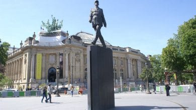مجسمه شارل دوگل پاریس