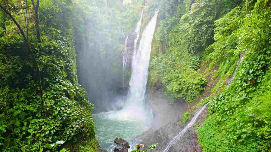 آبشار آلینگ آلینگ