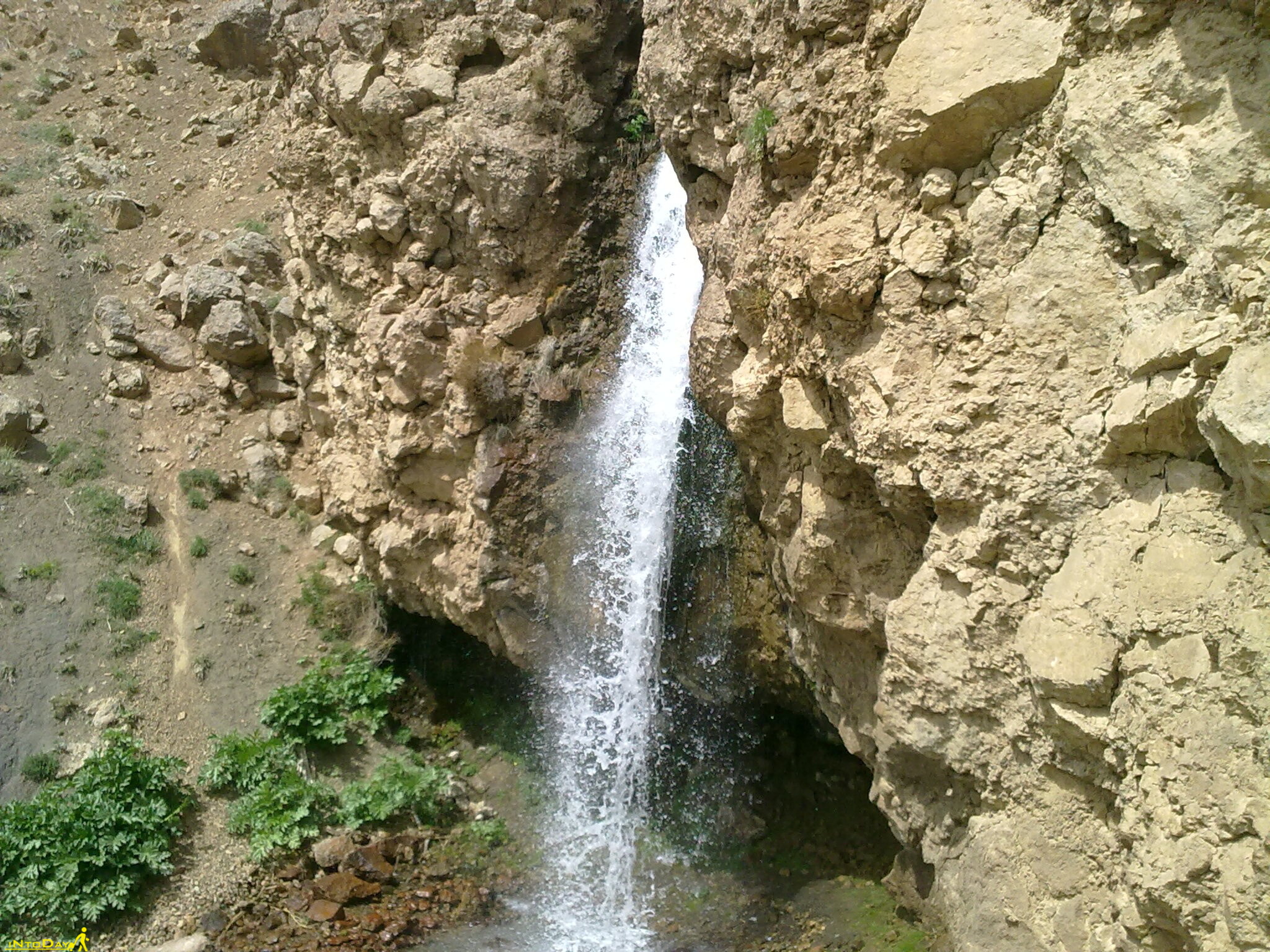 آبشار آینه ورزان