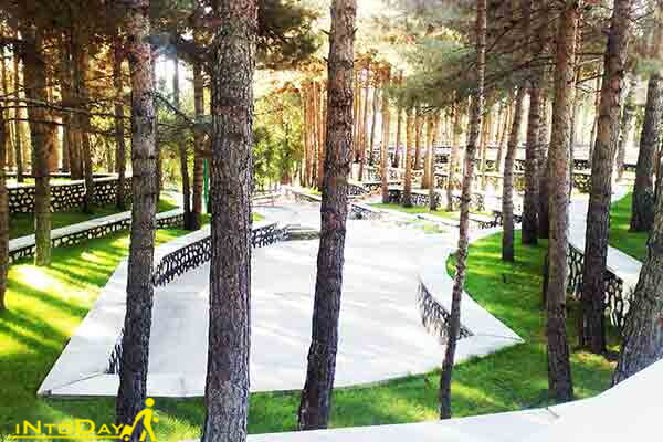 پارک بلوار شاهرود در بهار