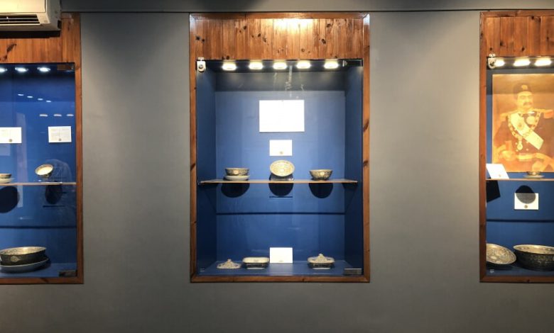 عتیقه های موزه ظروف چینی رامسر