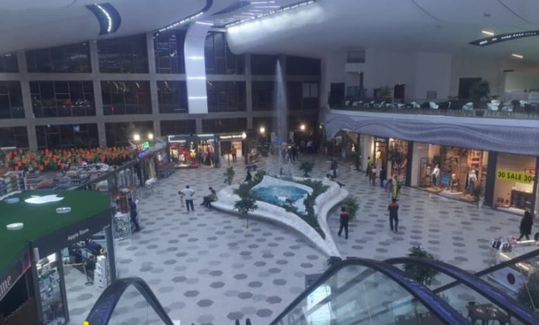 مرکز خرید و سرای گردشگری سیمرغ محمودآباد با امکانات و تفریحات در این تودی