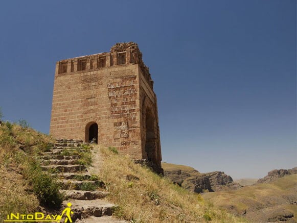 قلعه ضحاک آذربایجان شرقی