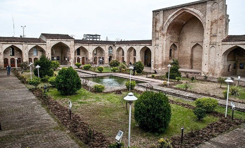 شبستان مسجد جامع شاه عباسی فرح آباد