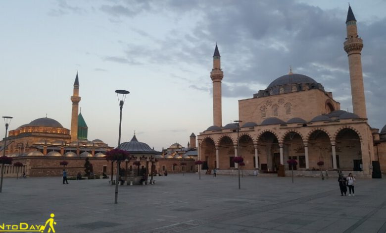 گنبد مرکزی مسجد سلیمیه قونیه