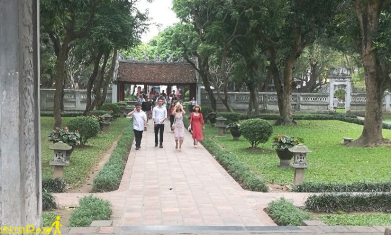 ورودی معبد ادبیات هانوی