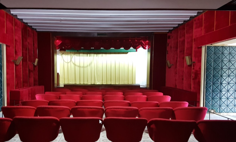 سینمای خصوصی کاخ استقلال هوشی مین