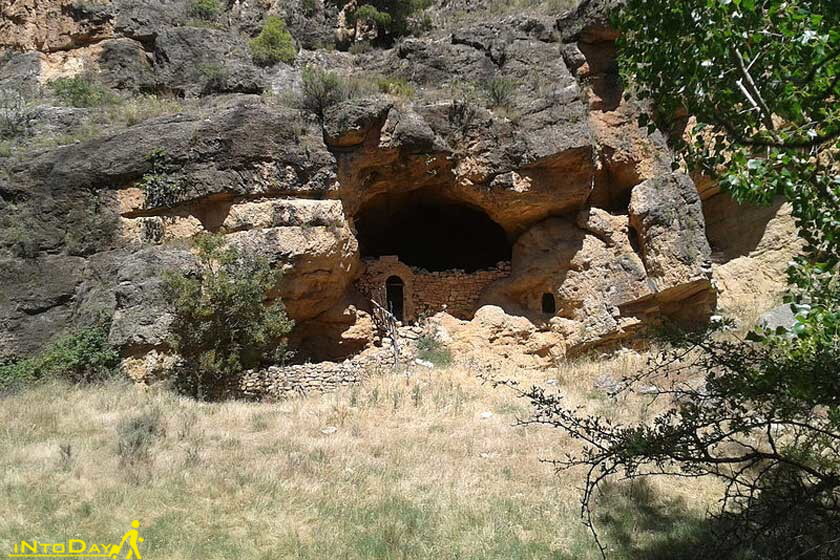 yaghi-loka-cave-ramsar