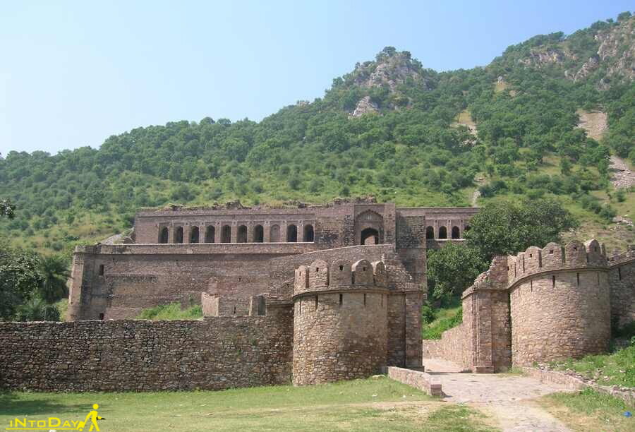 قلعه بنگار هند ( Bhangarh Fort )