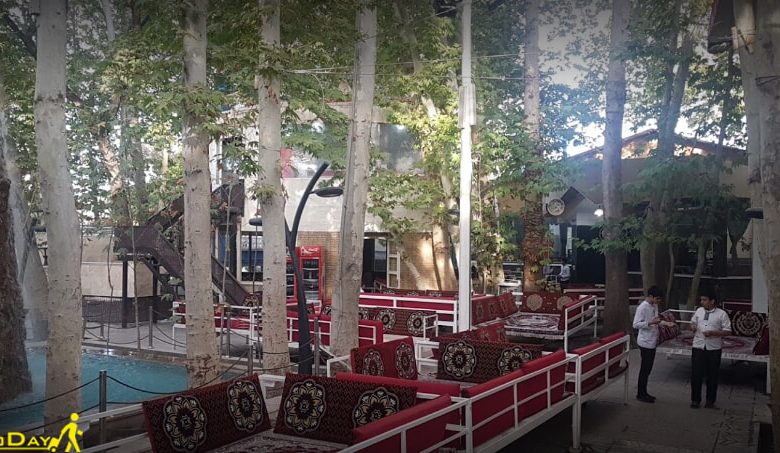 محیط باغ مانند رستوران حسین شیشلیکی شاندیز