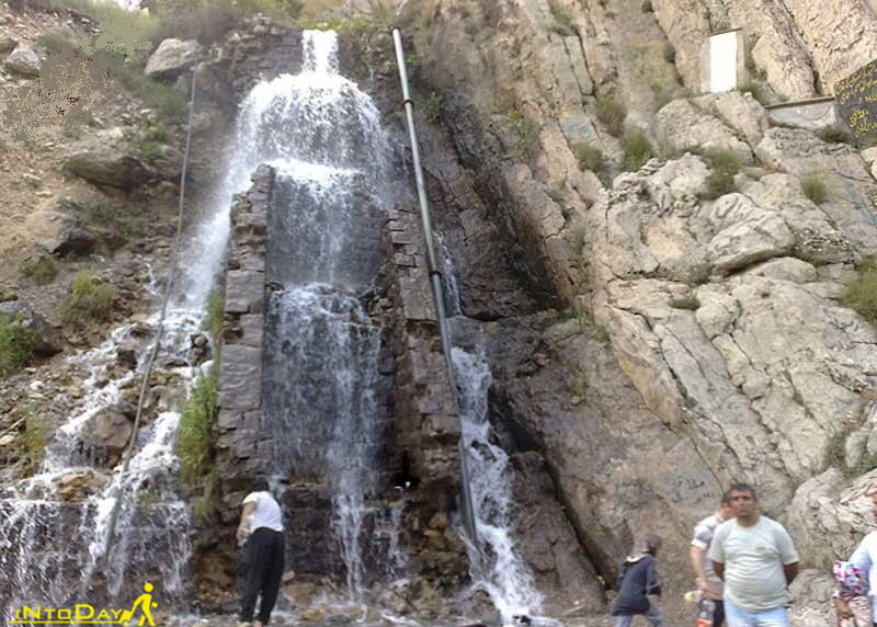 qaleh-dokhtar-waterfall