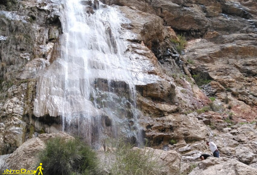 آبشار دره عشق لردگان