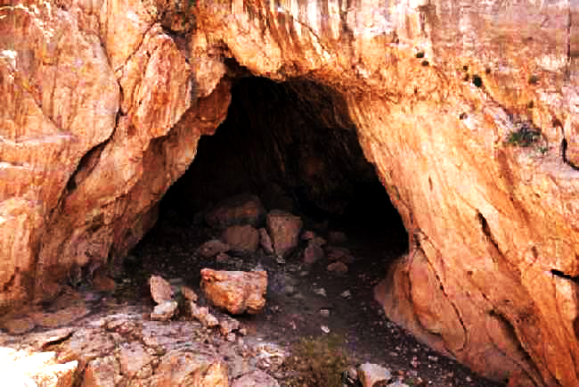 غارهای ساوجبلاغ