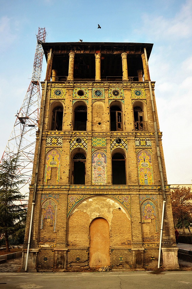 کاخ عشرت آباد تهران