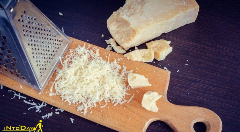 2 - پنیر پارمسان ایتالیا