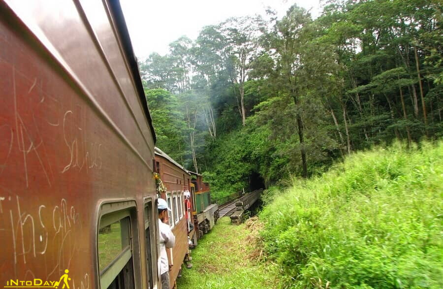 عکس قطارهای معروف سریلانکا