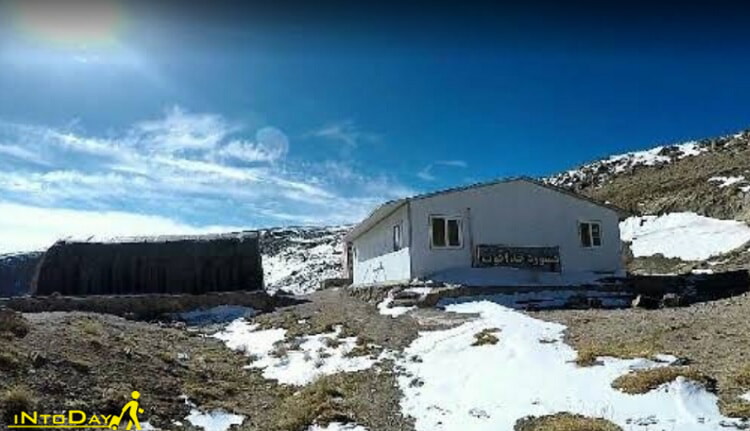 پناهگاه‌های قله شیرکوه