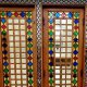 پنجره‌های چوبی مشبک تالار آیینه ایران‌مال